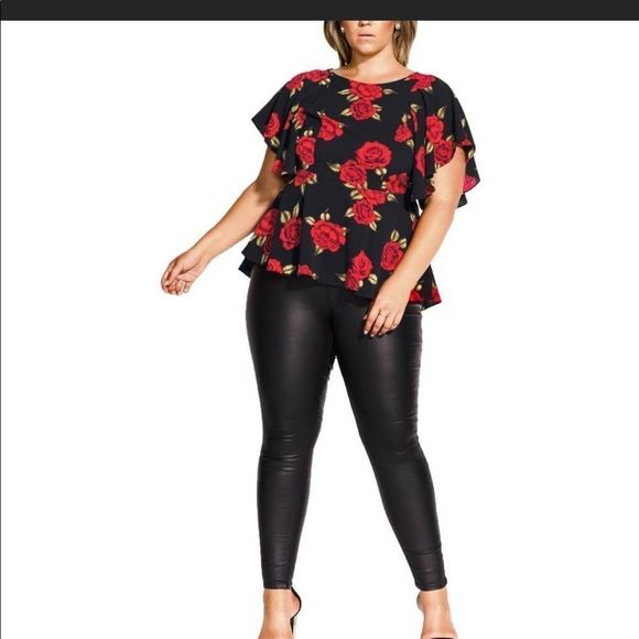 Pretty blouse - Picture 1 of 5